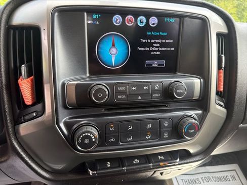 Used 2018 Chevrolet Silverado 2500 LT AWD/4WD image 19