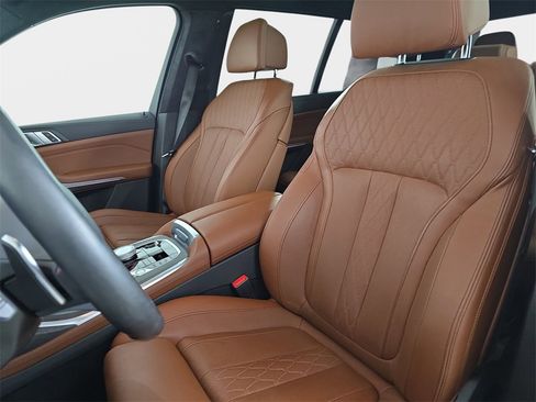 Certified 2024 BMW X7 M60i w/ Executive Package image 16