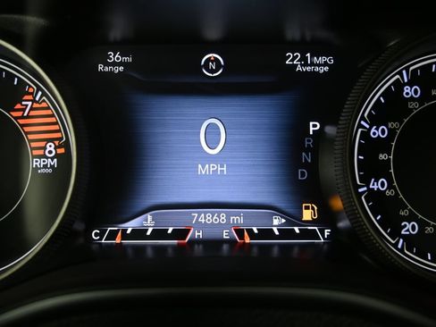 Used 2019 Jeep Cherokee Trailhawk w/ Cold Weather Group AWD/4WD image 25