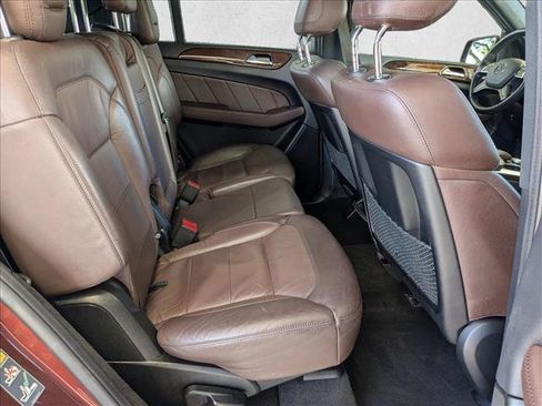 Used 2015 Mercedes-Benz GL 450 4MATIC image 18