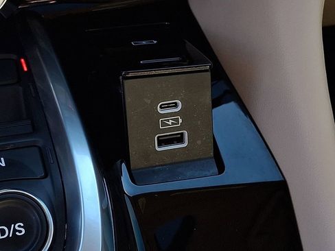 Used 2023 Acura MDX Technology image 26