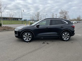 Used 2024 Ford Escape Platinum video 2