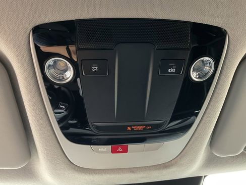 Used 2025 Kia Seltos S image 28