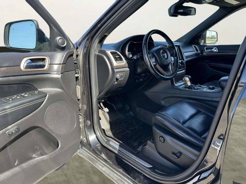 Used 2016 Jeep Grand Cherokee Limited AWD/4WD image 13