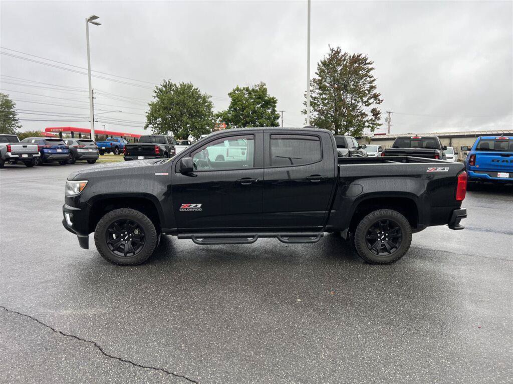 Used 2016 Chevrolet Colorado Z71 w/ Z71 Midnight Edition AWD/4WD image 2