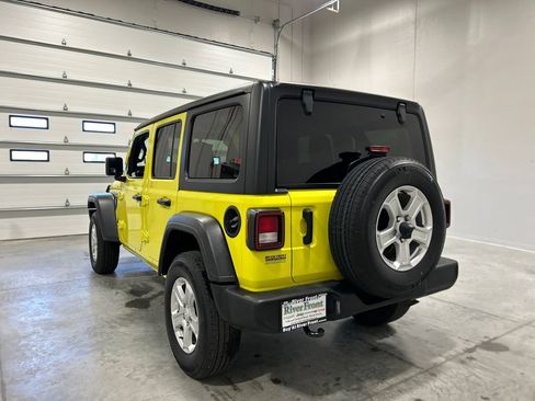 Used 2023 Jeep Wrangler Unlimited Sport AWD/4WD image 8