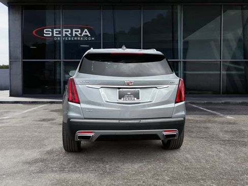 Certified 2024 Cadillac XT5 Premium Luxury w/ LPO, Floor Liner Package AWD/4WD image 4