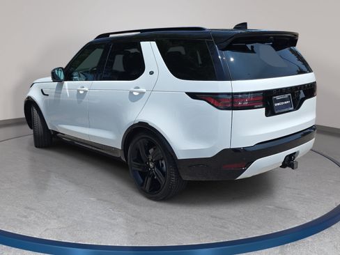 Certified 2025 Land Rover Discovery Dynamic SE AWD/4WD image 7