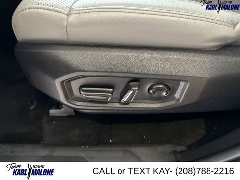 Used 2024 Toyota Tundra Limited AWD/4WD image 10