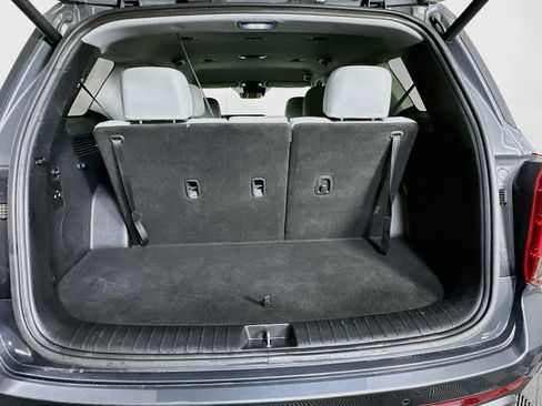 Used 2025 Hyundai Palisade SEL FWD image 30