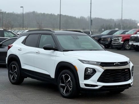 Used 2023 Chevrolet TrailBlazer RS w/ Convenience Package AWD/4WD image 35