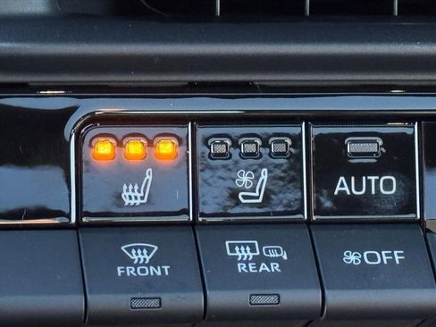 New 2025 Toyota Crown Signia image 11