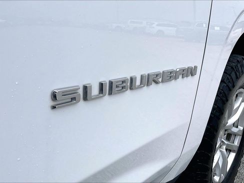 Used 2021 Chevrolet Suburban LS AWD/4WD image 21