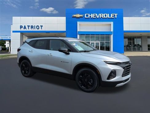 Used 2022 Chevrolet Blazer LT w/ Midnight/Sport Edition AWD/4WD image 4