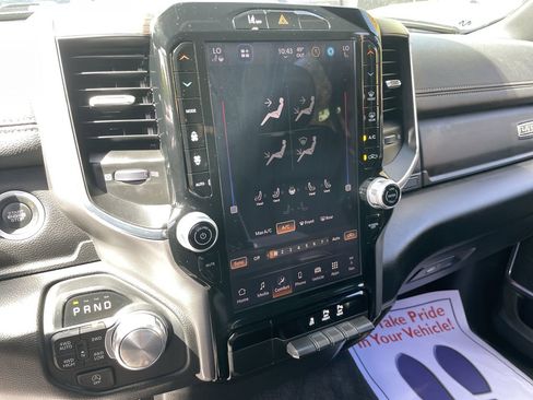 Used 2025 RAM 1500 Laramie AWD/4WD image 35