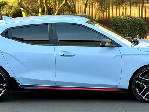 Used 2021 Hyundai Veloster N image 4
