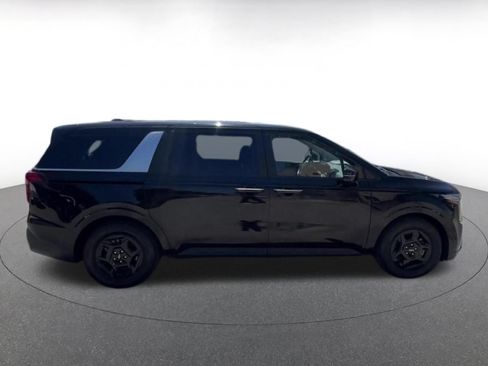 Used 2026 Kia Carnival FWD image 16