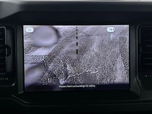 Used 2025 Ford Bronco Badlands image 41