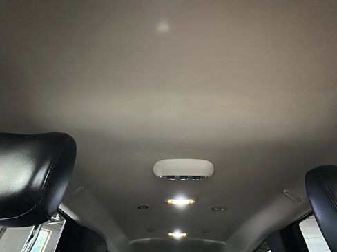 Used 2018 Dodge Durango GT AWD/4WD image 31