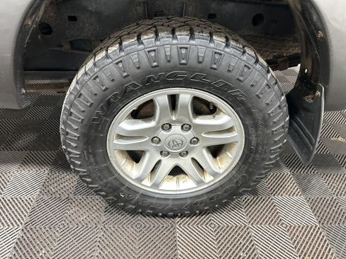 Used 2005 Toyota Tundra SR5 image 28