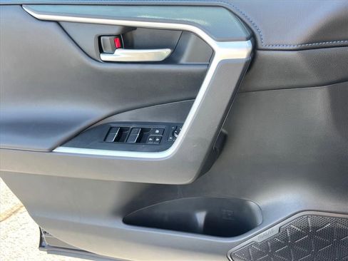 Used 2019 Toyota RAV4 XSE w/ XSE Weather Package AWD/4WD image 24