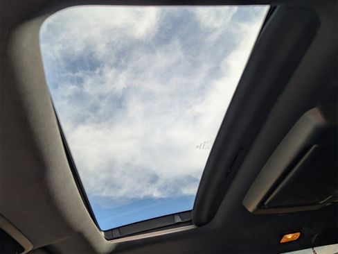 Used 2021 Honda Pilot Black Edition image 19