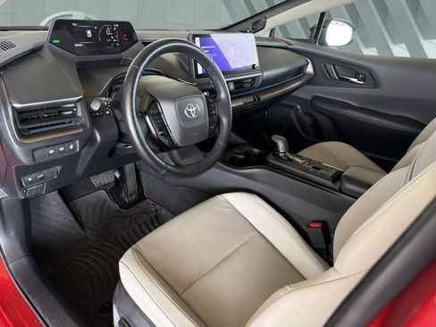 Used 2023 Toyota Prius Limited w/ Limited Premium Package FWD image 10