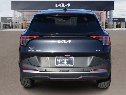 New 2026 Kia Sportage LX w/ LX Convenience Package AWD/4WD image 5