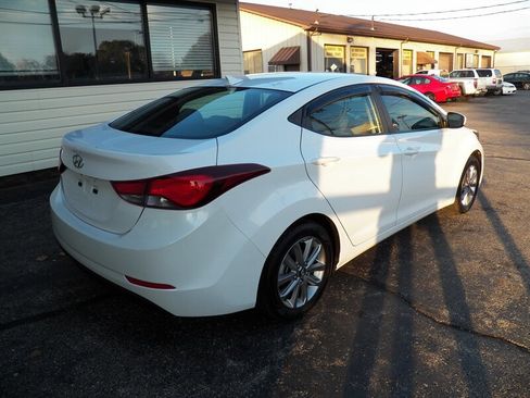 Used 2014 Hyundai Elantra SE w/ Option Group 02 image 5