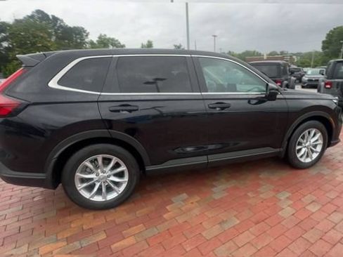 Certified 2025 Honda CR-V EX image 3