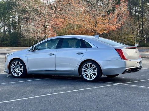 Used 2019 Cadillac XTS Luxury image 4