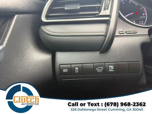 Used 2019 Toyota Camry LE FWD image 22