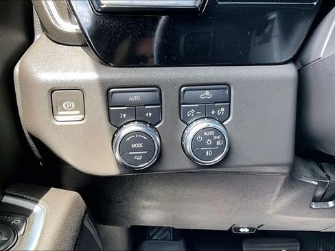 Used 2022 GMC Sierra 1500 Elevation AWD/4WD image 25