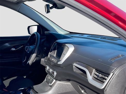 Used 2022 GMC Terrain SLE w/ Driver Convenience Package image 29