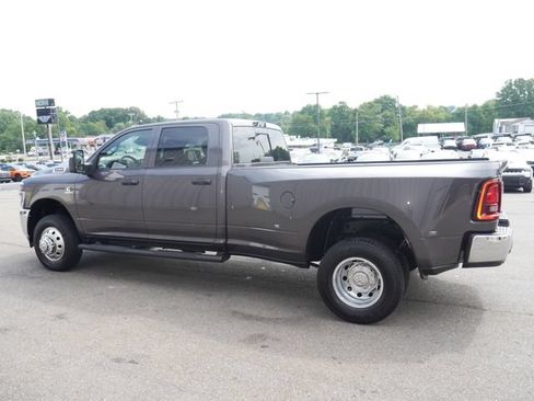 Used 2026 RAM 3500 Tradesman AWD/4WD image 9