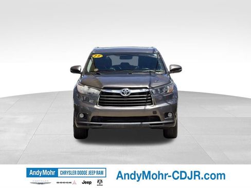 Used 2015 Toyota Highlander XLE FWD image 2