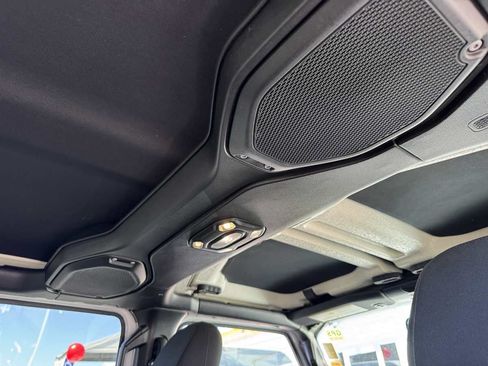 Used 2019 Jeep Wrangler Unlimited Sport S AWD/4WD image 20