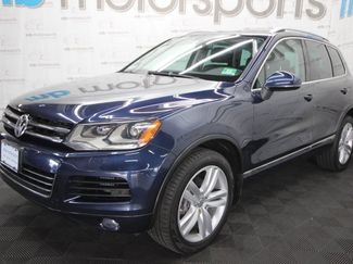 Used 2012 Volkswagen Touareg TDI image 1