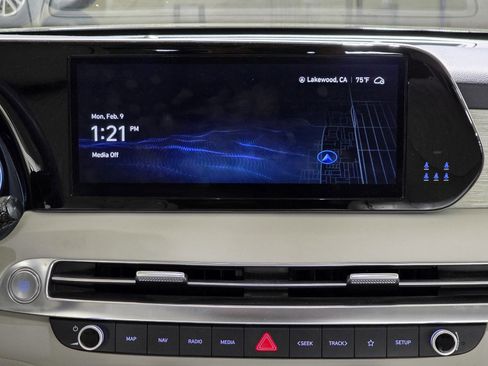 Used 2024 Hyundai Palisade Calligraphy image 18