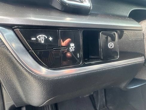 Used 2023 Kia Sportage EX AWD/4WD image 17