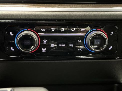 Used 2022 Chevrolet Silverado 1500 RST image 19