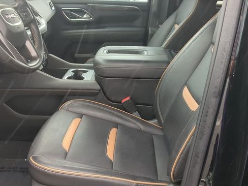 Used 2024 GMC Yukon XL AT4 w/ AT4 Premium Plus Package AWD/4WD image 15