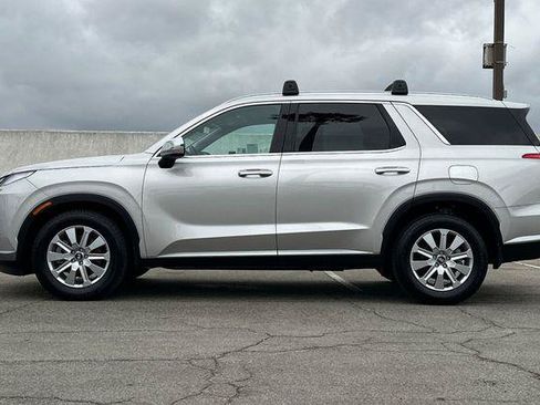 Certified 2025 Hyundai Palisade SEL FWD image 7