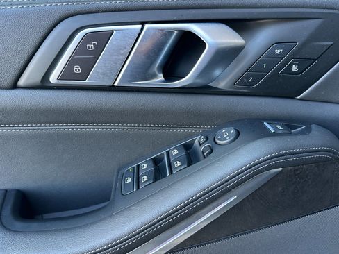 Used 2024 BMW X5 sDrive40i w/ Premium Package image 11