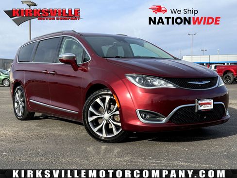 Used 2019 Chrysler Pacifica Limited w/ Advanced Safetytec Group image 1