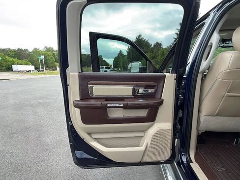 Used 2016 RAM 1500 Laramie AWD/4WD image 37