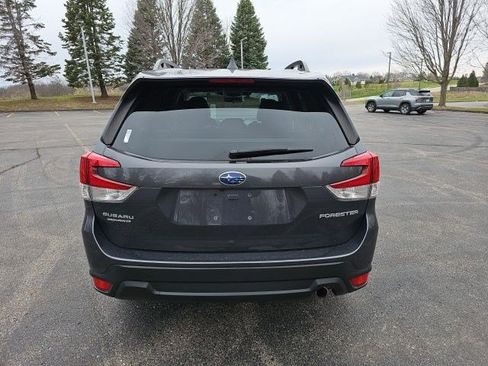 Used 2023 Subaru Forester Limited AWD/4WD image 5