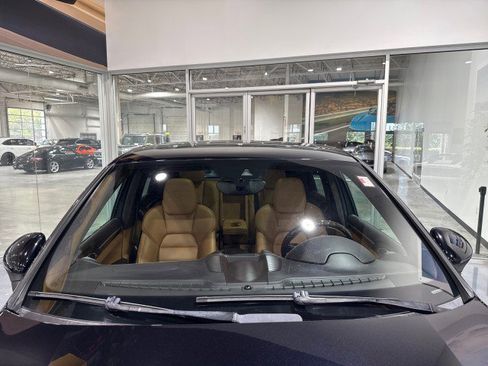 Used 2015 Porsche Cayenne Turbo image 44