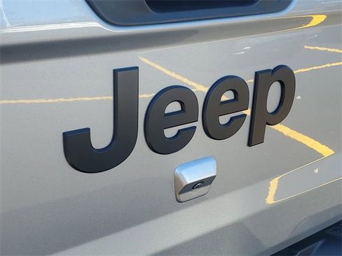 Used 2020 Jeep Gladiator Sport w/ Quick Order Package 24S image 6