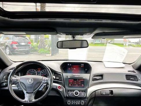 Used 2018 Acura ILX image 8